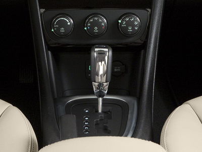 2014 Chrysler 200 LX