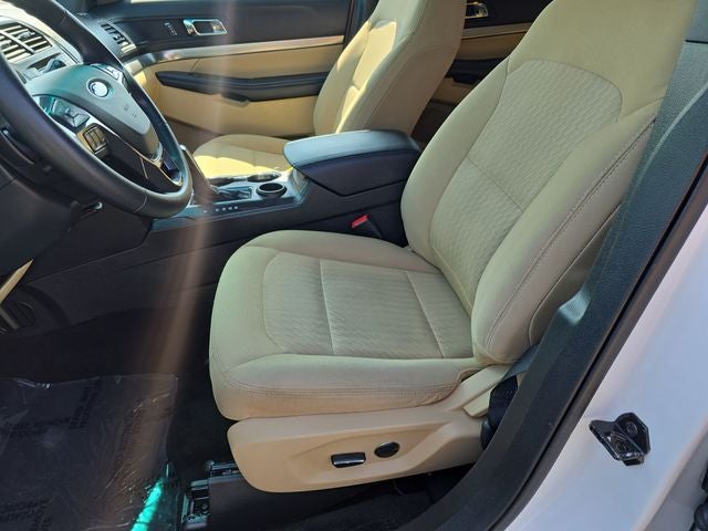 2016 Ford Explorer Base