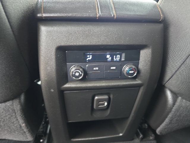 2018 Chevrolet Traverse LT Cloth w/1LT