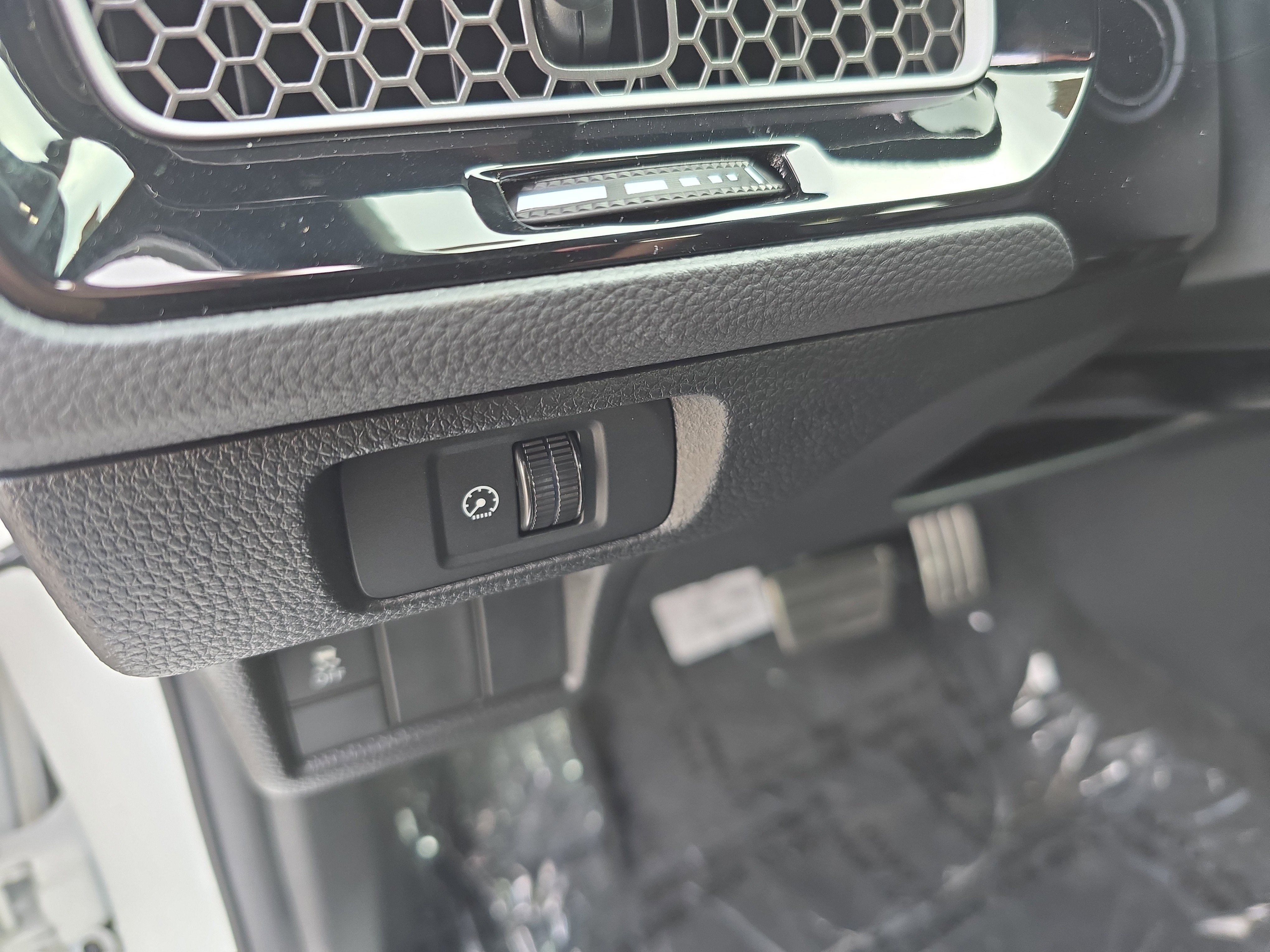 2026 Honda Civic Sedan Hybrid Sport Touring