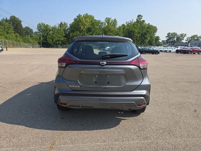 2025 Nissan Kicks Play S