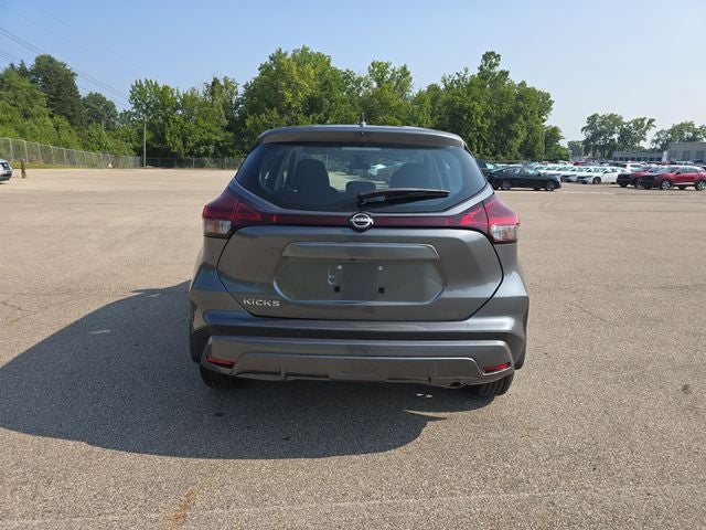 2025 Nissan Kicks Play S
