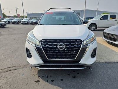 2023 Nissan Kicks SR
