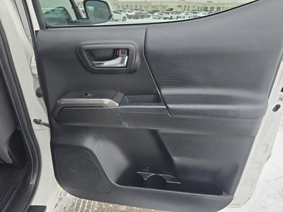 2017 Toyota Tacoma SR