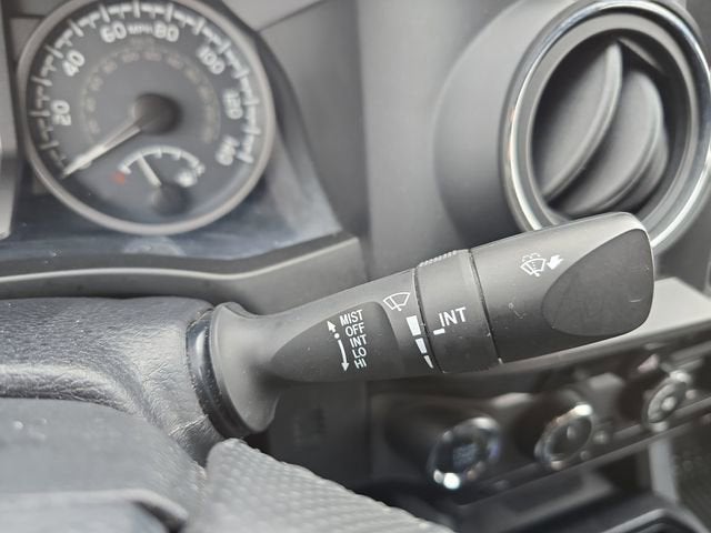 2017 Toyota Tacoma SR