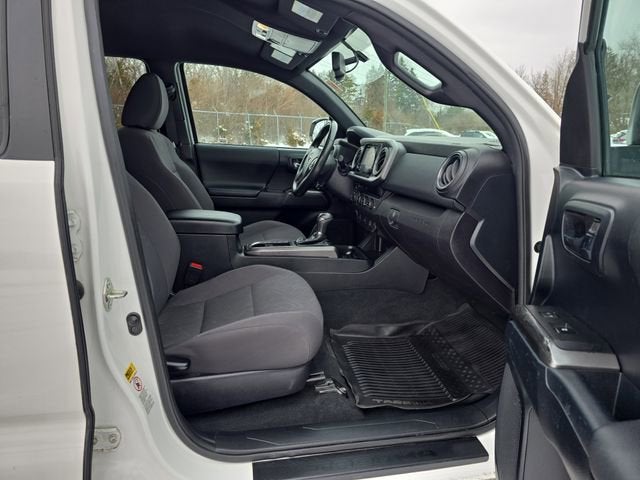 2017 Toyota Tacoma SR