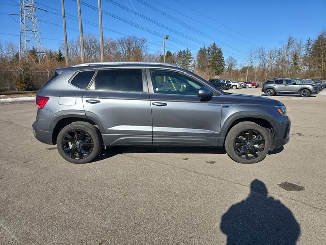 2024 Volkswagen Taos SE