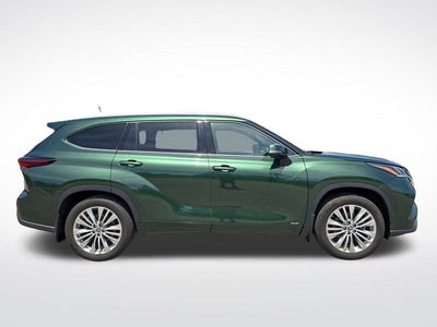 2024 Toyota Highlander Hybrid Platinum