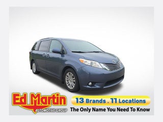 2017 Toyota Sienna XLE 8 Passenger
