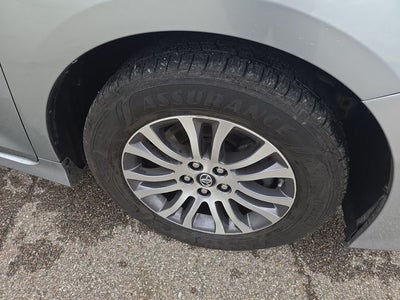 2020 Toyota Sienna XLE 8 Passenger