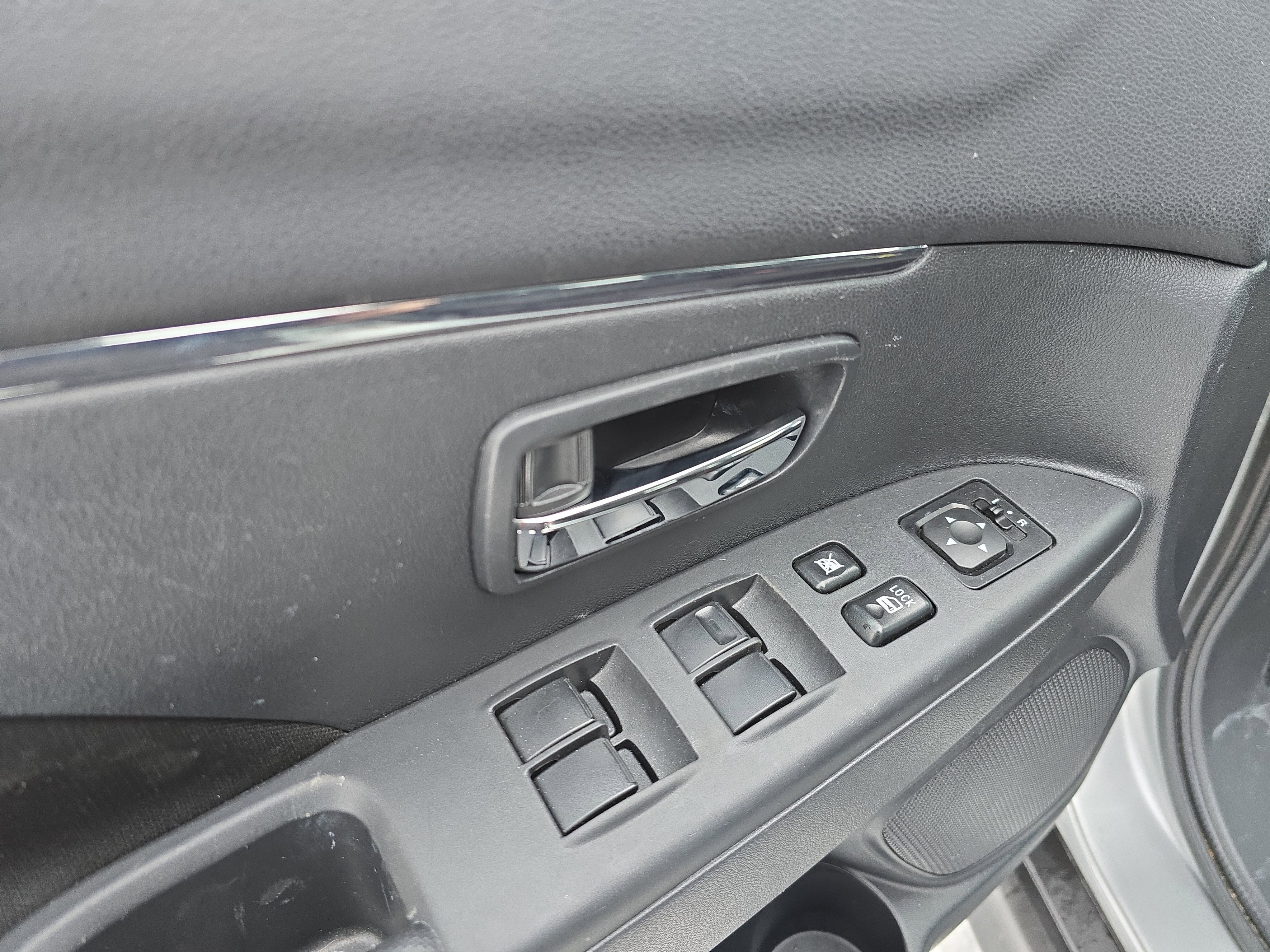 2025 Mitsubishi Outlander Sport ES