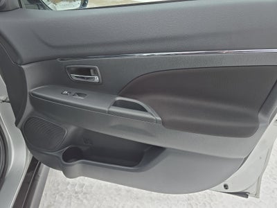 2025 Mitsubishi Outlander Sport ES