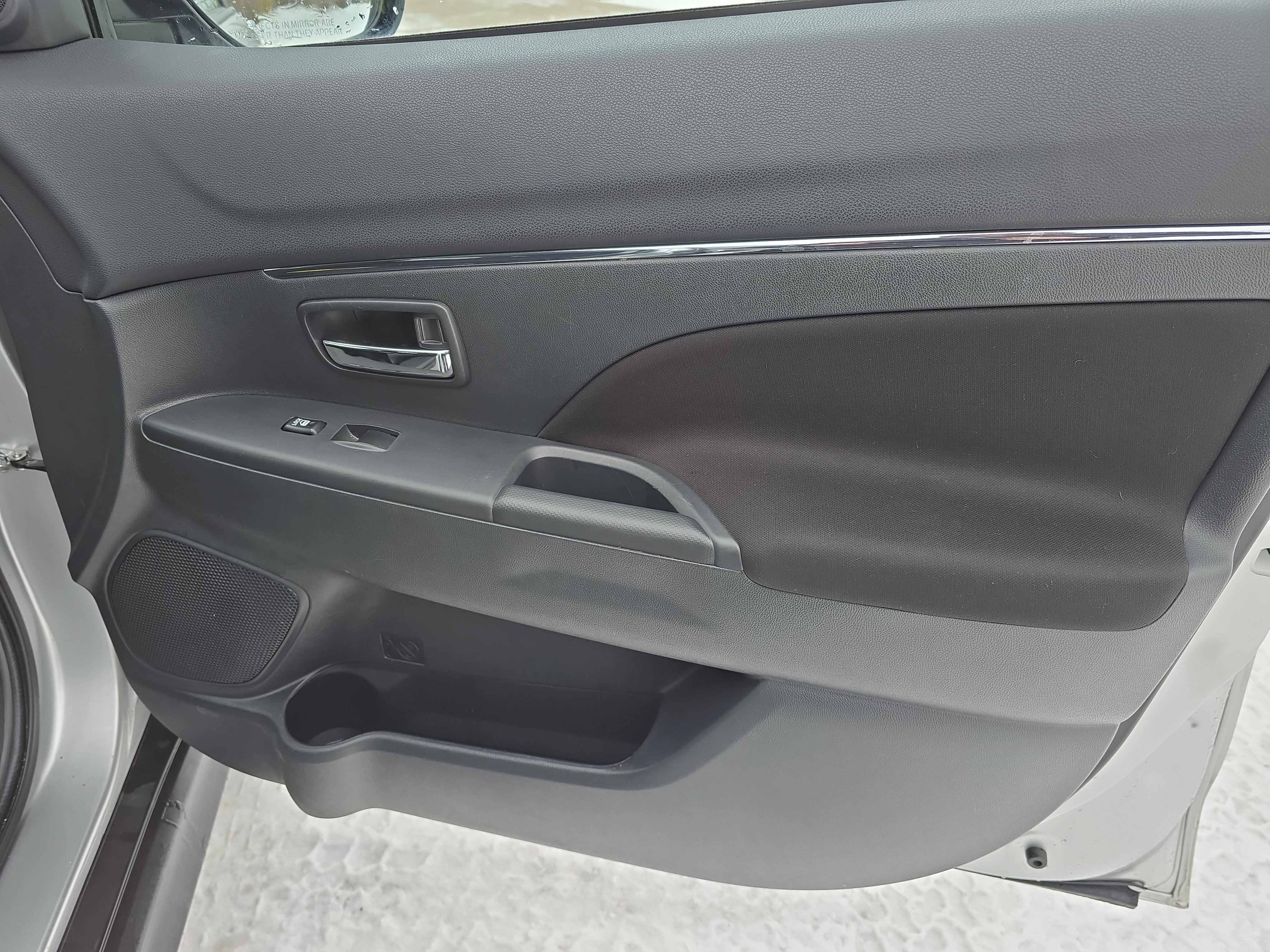 2025 Mitsubishi Outlander Sport ES