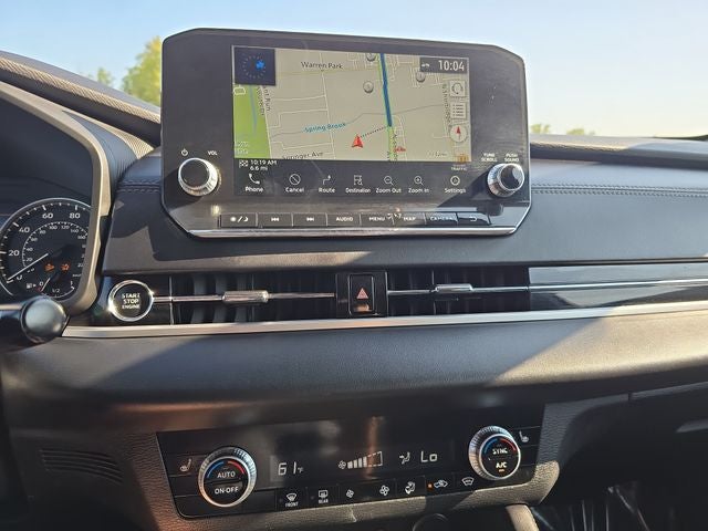 2022 Mitsubishi Outlander Base