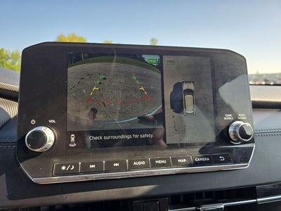 2022 Mitsubishi Outlander Base