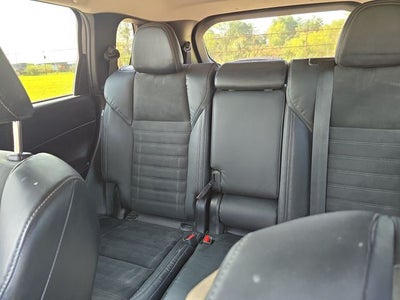 2022 Mitsubishi Outlander Base
