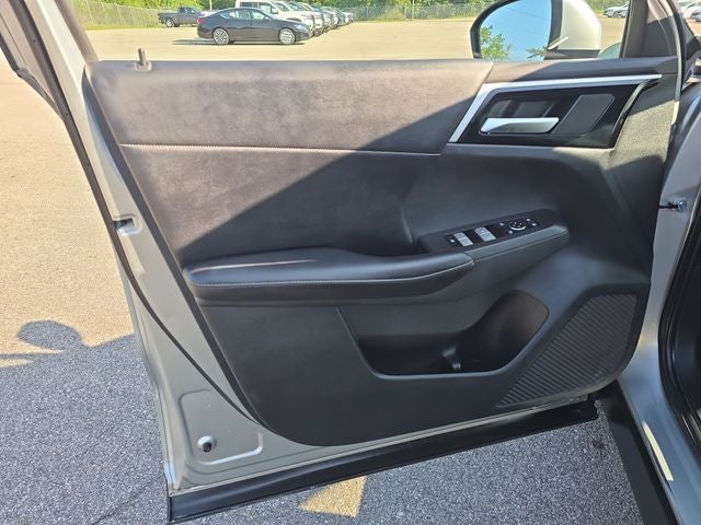 2022 Mitsubishi Outlander Base
