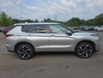 2022 Mitsubishi Outlander Base