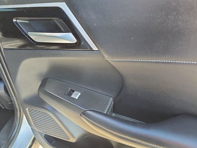 2022 Mitsubishi Outlander Base