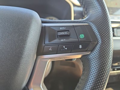 2022 Mitsubishi Outlander Base