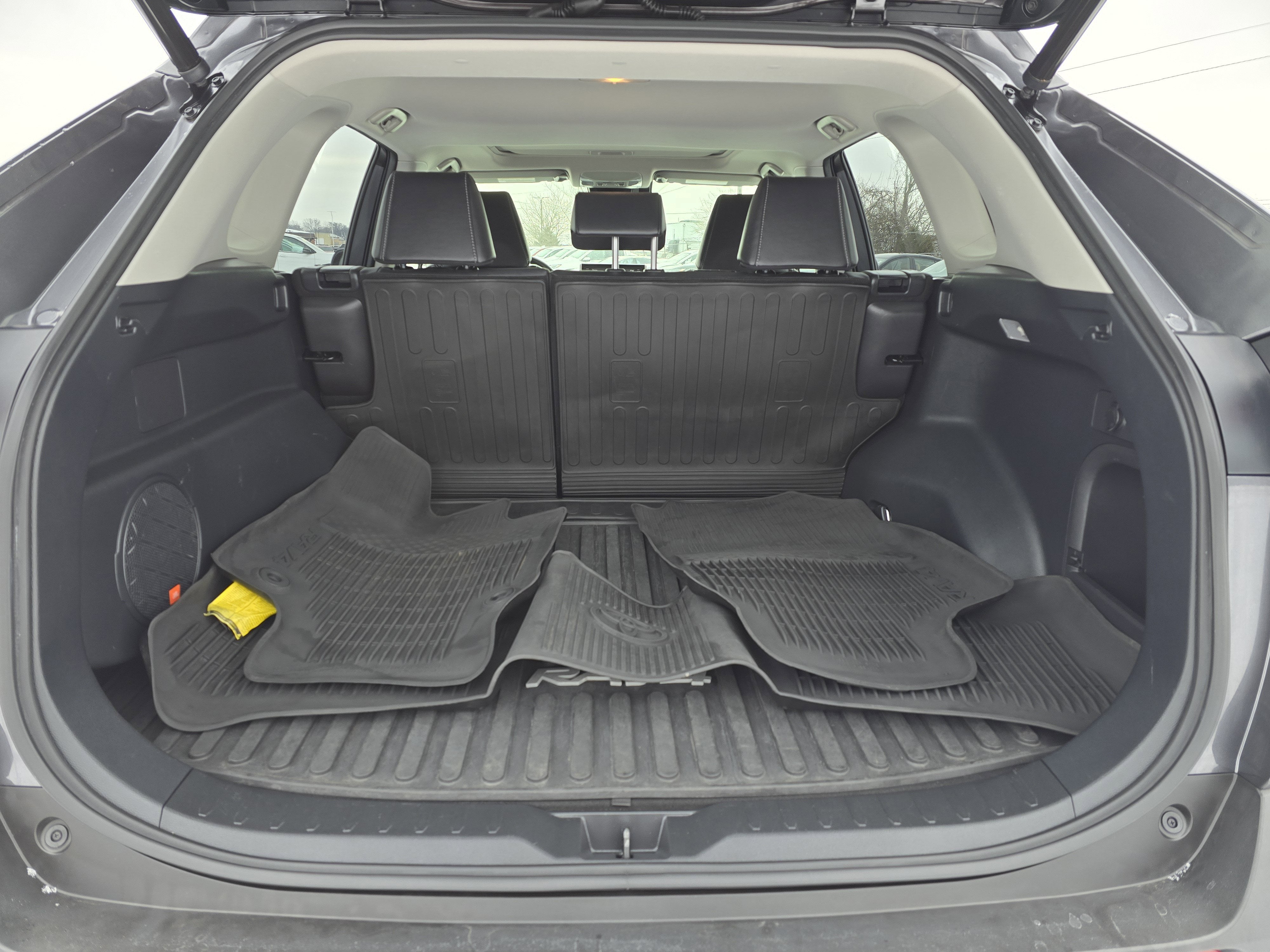 2021 Toyota RAV4 Hybrid XLE Premium