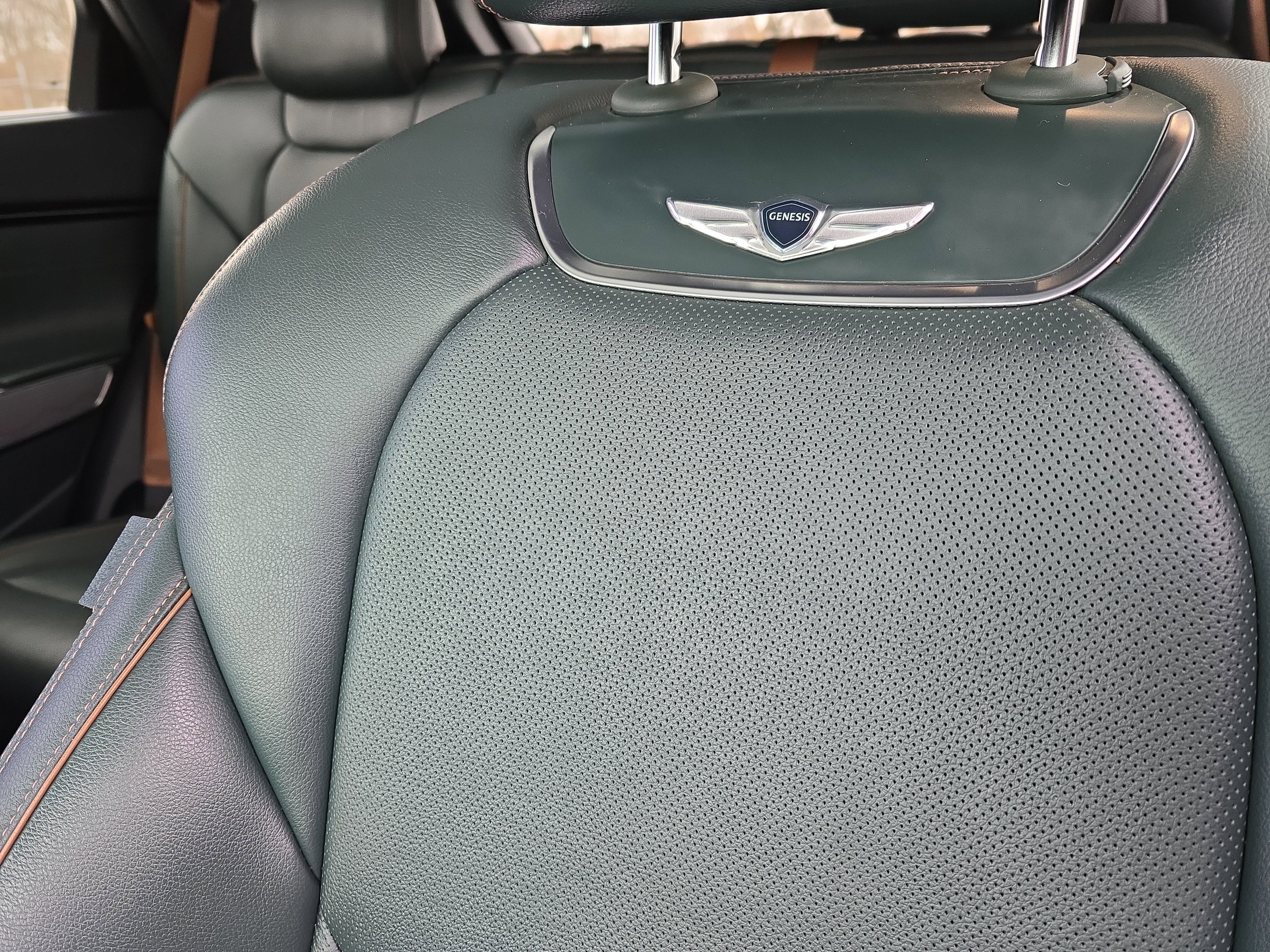 2022 Genesis GV70 2.5T