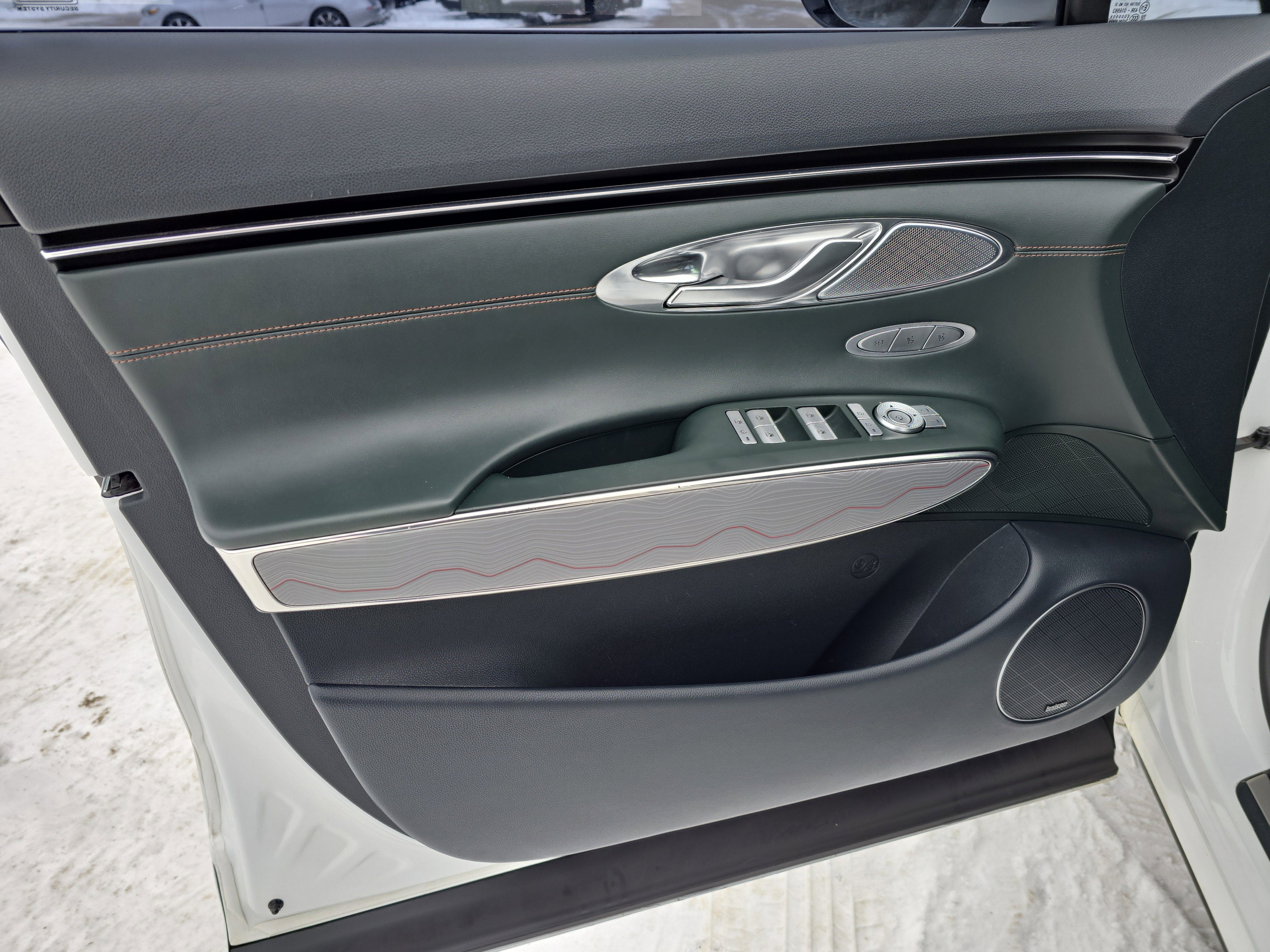 2022 Genesis GV70 2.5T