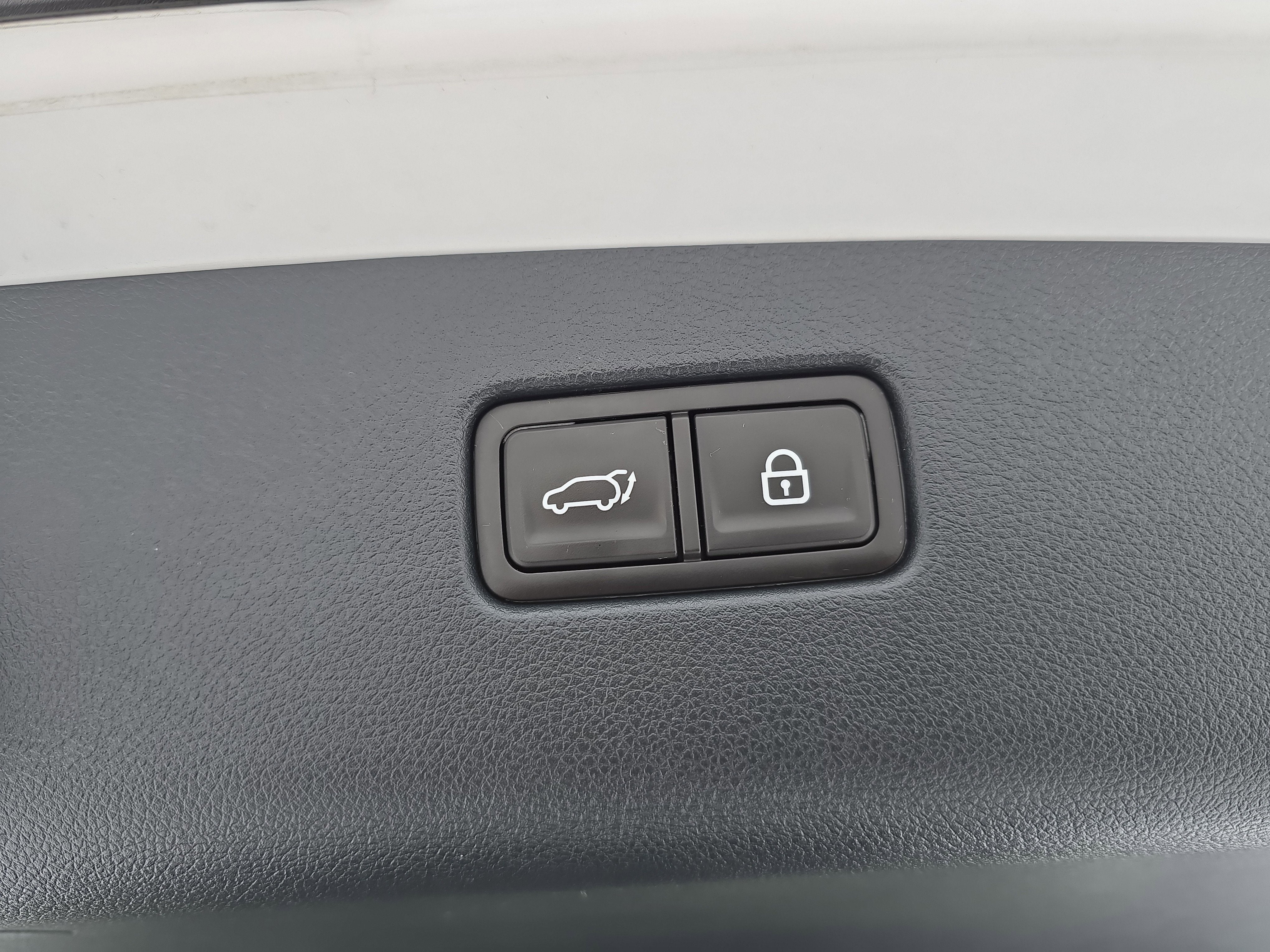 2022 Genesis GV70 2.5T